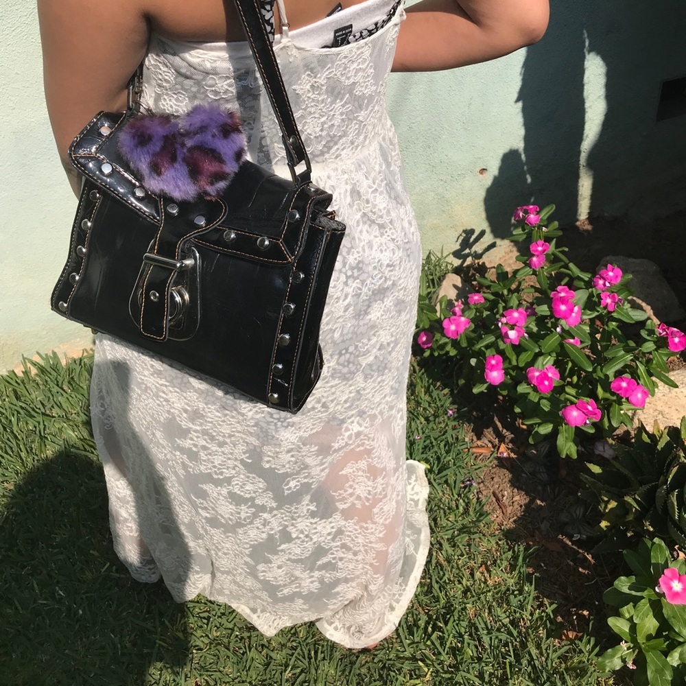 Cute white cover up 🦢